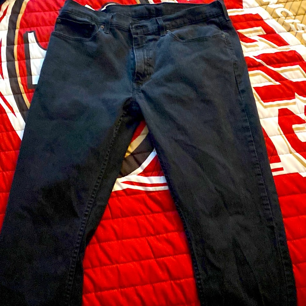 Black, Levis, skinny jeans. Width 36 Length 34